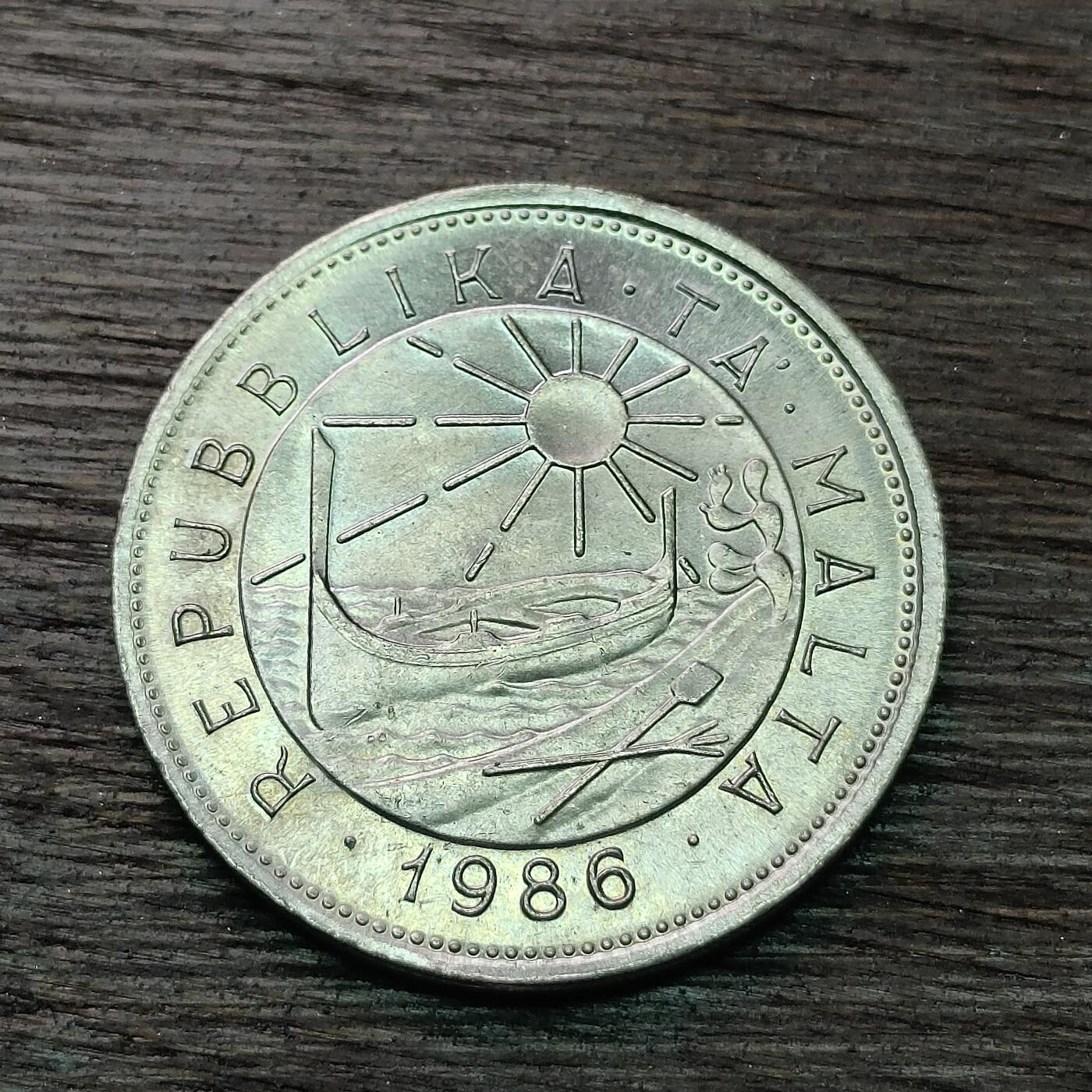 【铜匠收藏】★第128场★散币场，无佣金，30包邮。不满30元，支付5元运费。《接受代拍 代送NGC评级》 马耳他 1986年 25分 镍币 海船徽 植物版