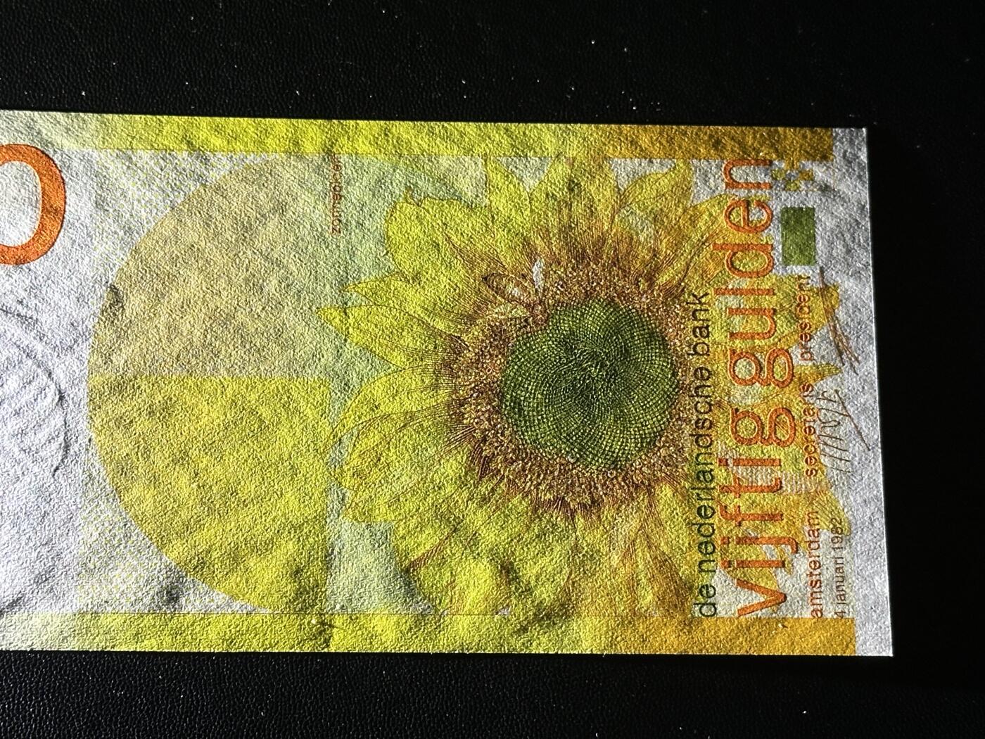 《外钞收藏家》第五百五十八期（本期以精品评级币为主）（本平台长期征集拍品、欢迎藏友们联系合作）