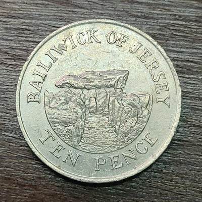 【铜匠收藏】★第129场★散币场，无佣金，30包邮。不满30元，支付5元运费。《接受代拍 代送NGC评级》 - 英属泽西岛 1989年 10便士 铜镍币 法德伦石室墓冢