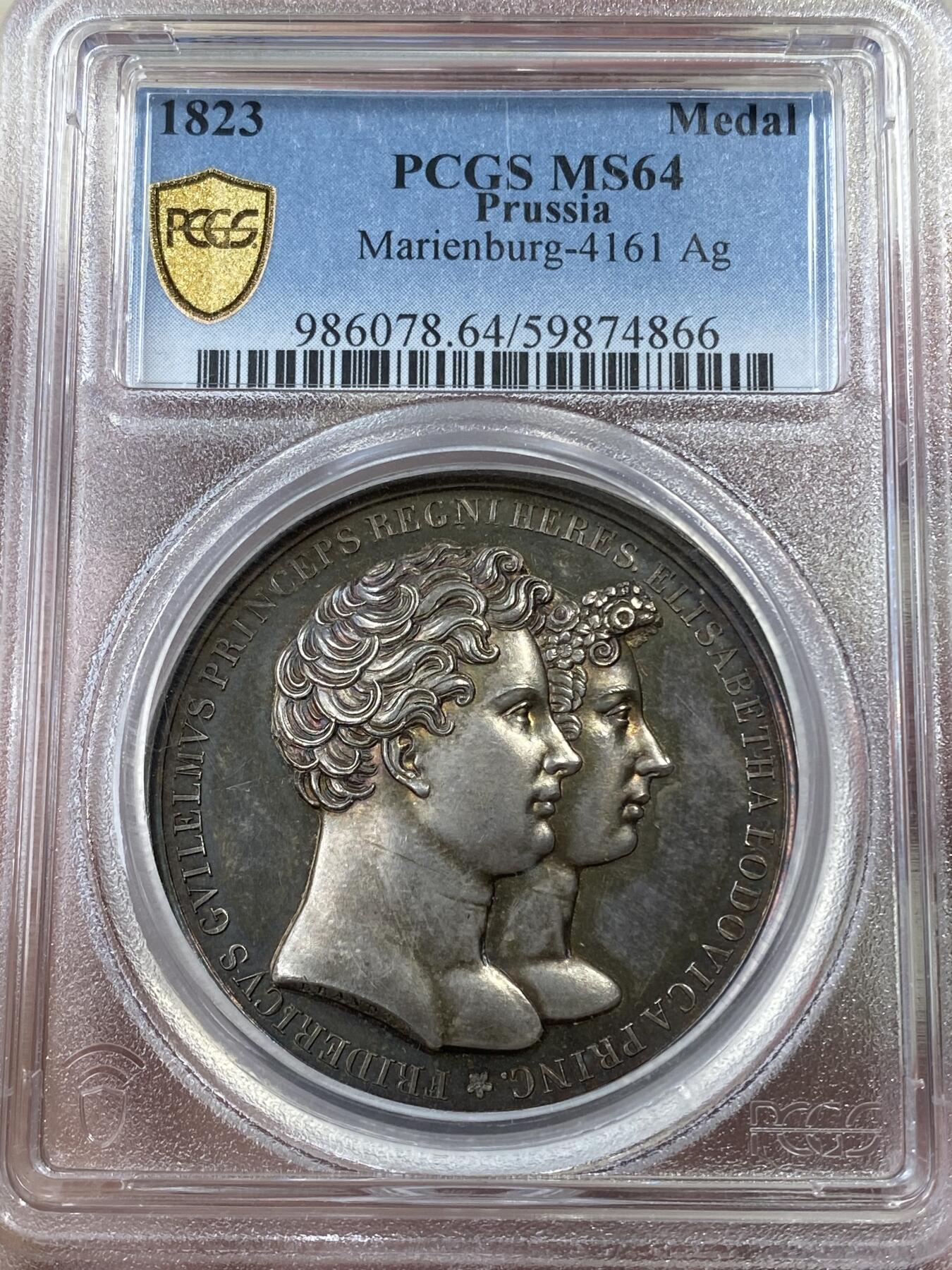 万国钱币拍卖第051期 PCGS MS64 1823年德国普鲁士弗里德里希·威廉皇储（日后的威廉四世“洋葱头”）与巴伐利亚的伊丽莎白·卢多维卡公主大婚纪念大银章 罕见品种七色孔雀绿彩虹彩包浆 极美顶级收藏级品种与品质