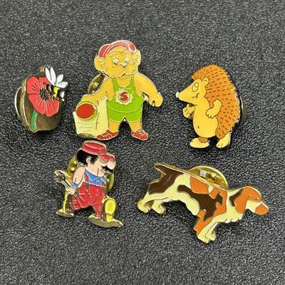 西秦中古拍卖第五十四期 - 外国卡通徽章一组5枚