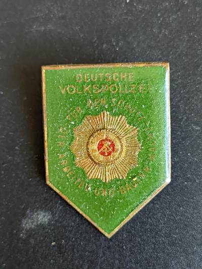 韵星假日拍卖第二十一期 -- Rimey Holidays Auction 21 - 民主德国内务部优秀资深警官证章
