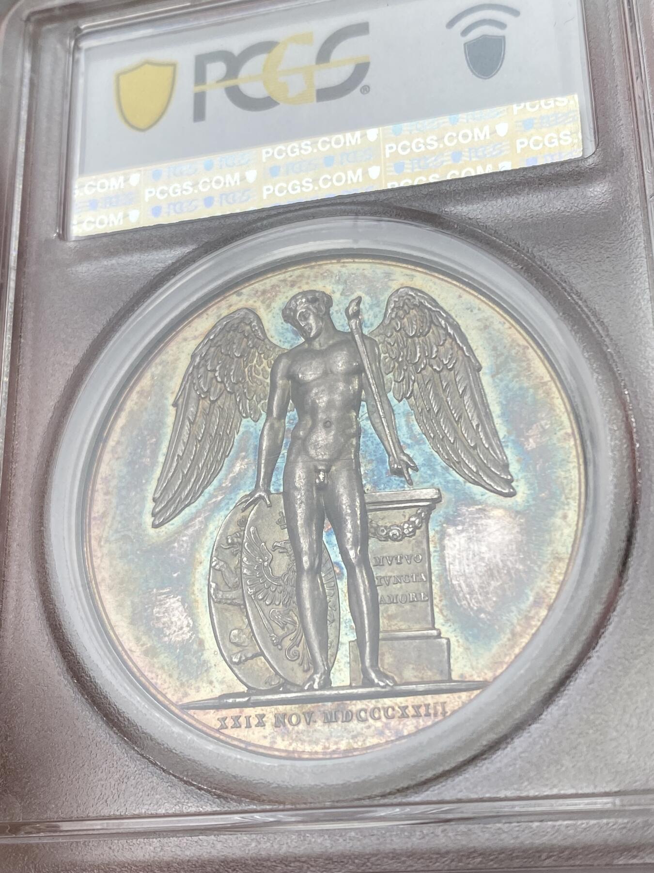 万国钱币拍卖第051期 PCGS MS64 1823年德国普鲁士弗里德里希·威廉皇储（日后的威廉四世“洋葱头”）与巴伐利亚的伊丽莎白·卢多维卡公主大婚纪念大银章 罕见品种七色孔雀绿彩虹彩包浆 极美顶级收藏级品种与品质