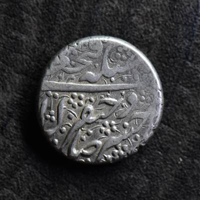 【良泉】第38期【直播场】9月18日晚19.30点开拍！ 组，西方古代钱币、丝路杂项专场  - 公元1827年【丝绸之路】伊朗卡扎尔王朝，法特赫-阿里沙阿，回历纪年1243年，大不里士造币厂，奇兰银币，6.72克