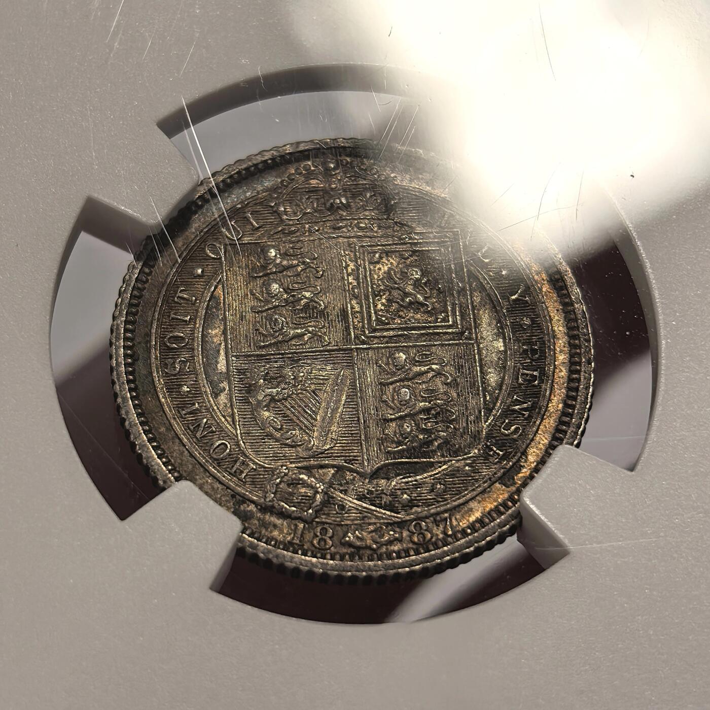 博洋堂世界钱币拍卖第135期（全场包邮）【请留意本场发货时间变化】 NGC MS62 英国1887维多利亚高冠六便士，极美深五彩包浆五彩，非常见白币