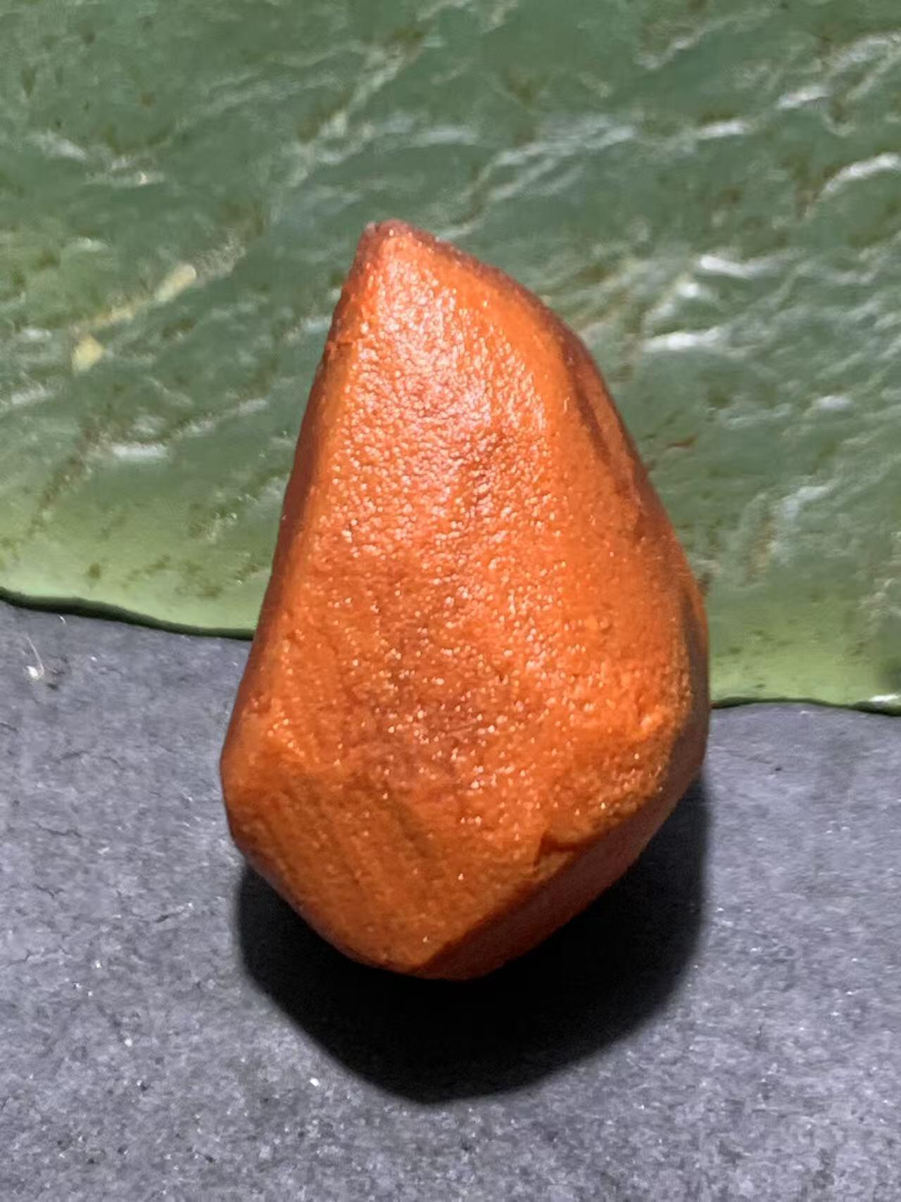 精美冰飘柿子红南红玛瑙明料原石一颗