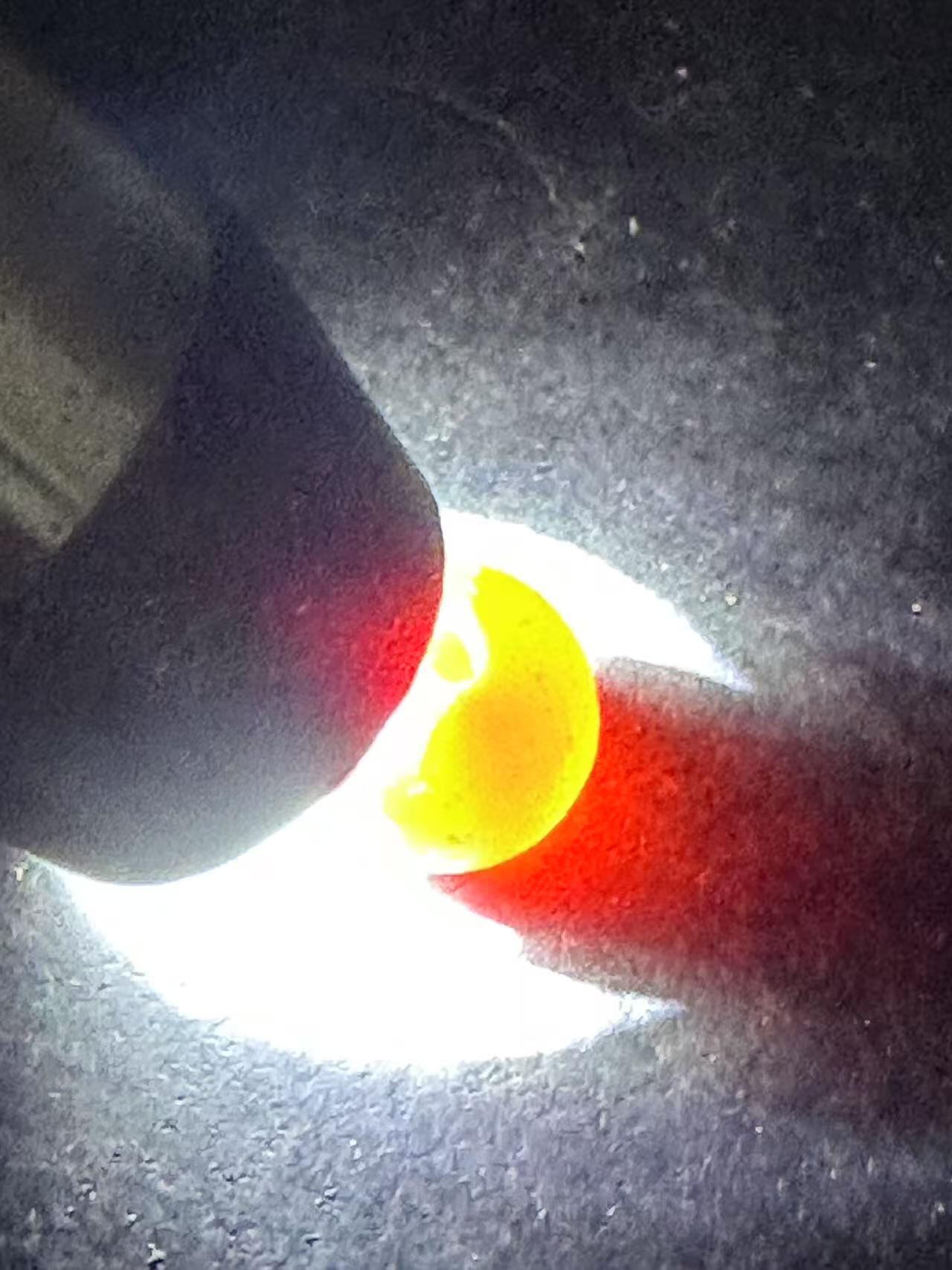 精美高玉化风化纹酒红玛瑙老形桶珠一颗，