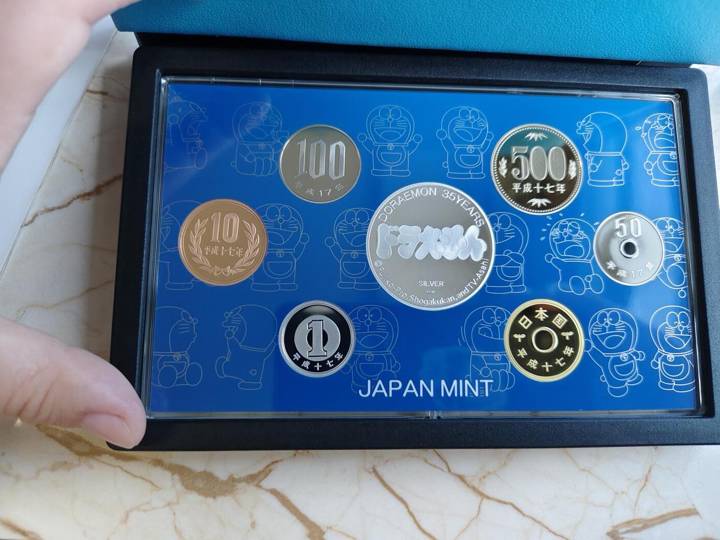 第171期拍卖【长期征集拍品】 日本2005年哆啦A梦机器猫诞辰35周年精制纪念套币