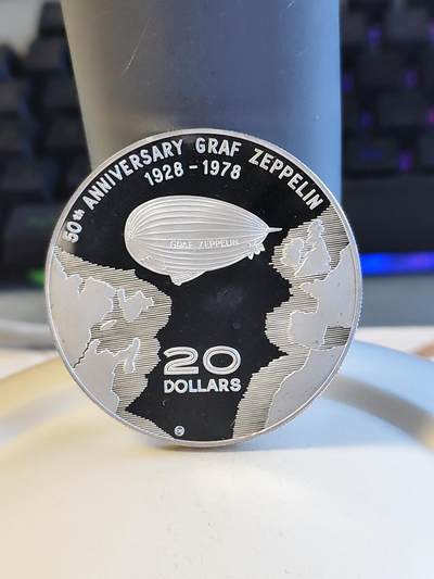 第171期拍卖【长期征集拍品】 - 多米尼加1978年齐柏林飞艇纪念银币原包装带证书，40.8克，925银，有氧化