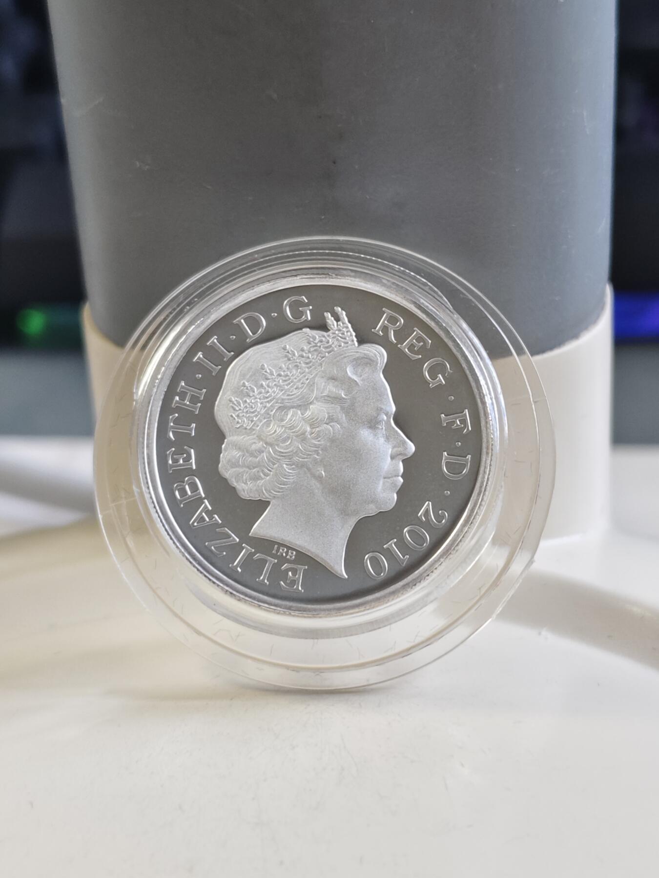 第172期拍卖【长期征集拍品】 英国2010年城市系列贝尔法斯特1英镑精制纪念银币，925银，9.5克，发行20000枚，有氧化