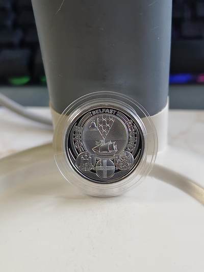 第172期拍卖【长期征集拍品】 - 英国2010年城市系列贝尔法斯特1英镑精制纪念银币，925银，9.5克，发行20000枚，有氧化