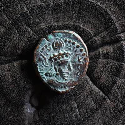 【良泉】第38期【直播场】9月18日晚19.30点开拍！ 组，西方古代钱币、丝路杂项专场  - 【铭文清晰】【极美品】公元330–365年【萨珊-贵霜沙】瓦赫兰一世，铜币，1.74克