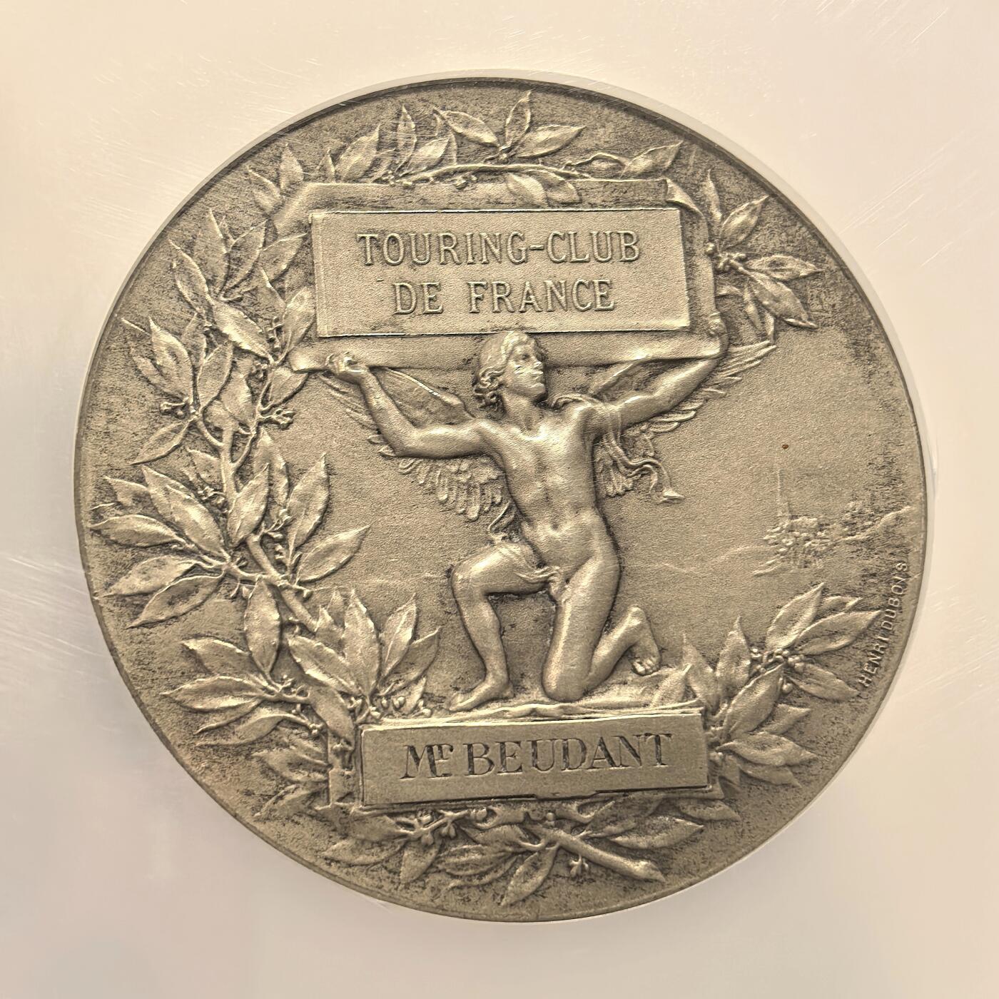 博洋堂世界钱币拍卖第135期（全场包邮）【请留意本场发货时间变化】 NGC MS63 法国1900左右旅行协会纪念51mm巨大银章，这一款小号较多，巨大款极其稀少，女神怀抱地球构图美轮美奂！