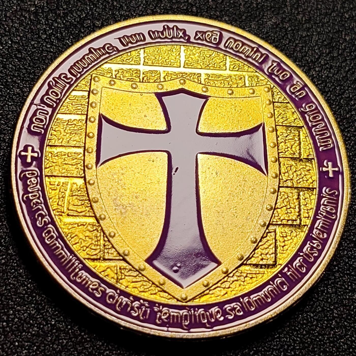 泉币菌-第88场-散币乐园场 纪念品 金色-马剑骑士-十字 直径40mm 厚3mm 纪念章
