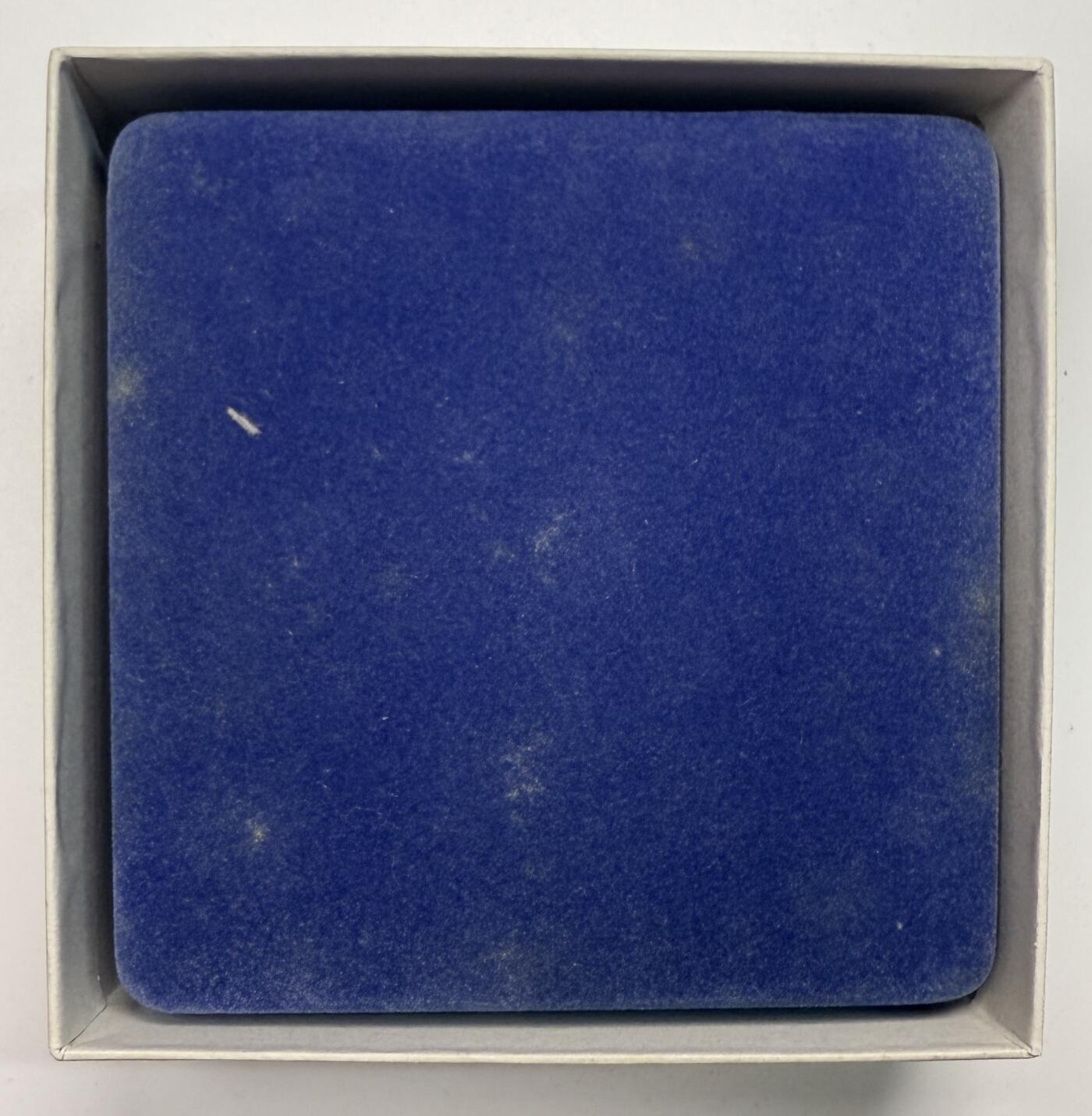 S&S Numismatic世界钱币-拍卖 第113期  新西兰2007年 库克山 1新西兰元彩色精制纪念银币 盒证齐全 31.1克999银
