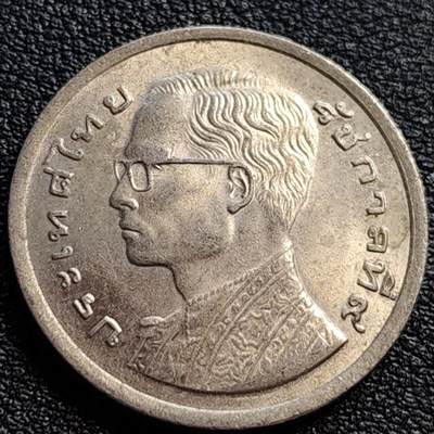 泉币菌-第90场-散币乐园场 原光UNC 泰国70年代1铢铜镍币，王室龙舟纪念，拉玛九世，25mm