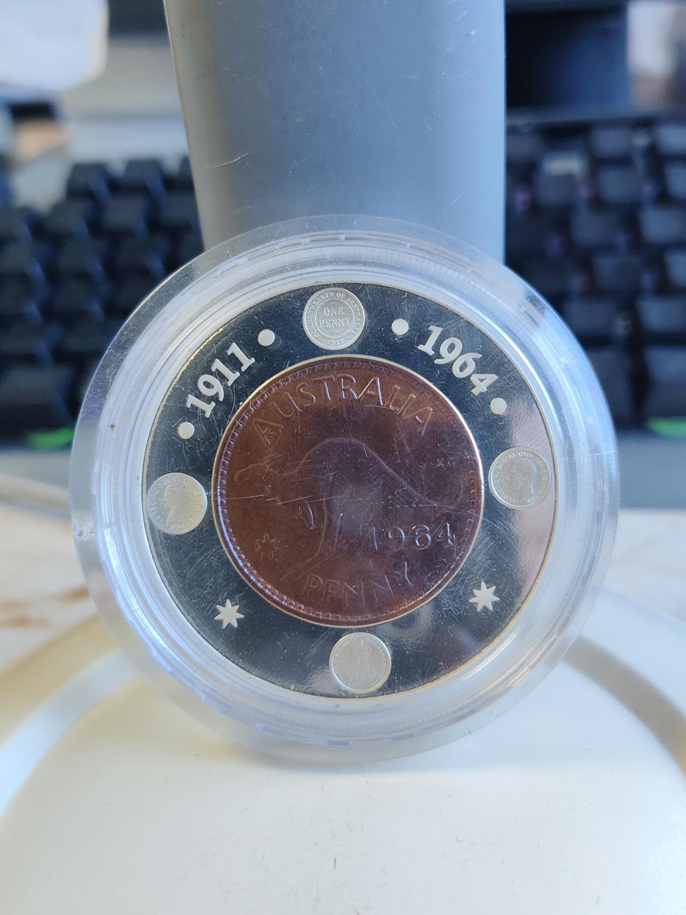 第172期拍卖【长期征集拍品】 澳大利亚2004历史货币系列1964年最后便士纪念银币，999银，56.45克