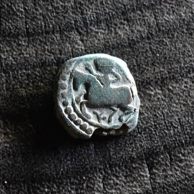 【良泉】第37期【直播场】9月4日晚19.30点开拍！ 160组，西方古代钱币、丝路金银铜件专场 - 【罕见】公元1206-1212年【古尔王朝】吉亚特·丁·马哈茂德，吉塔尔，2.65克