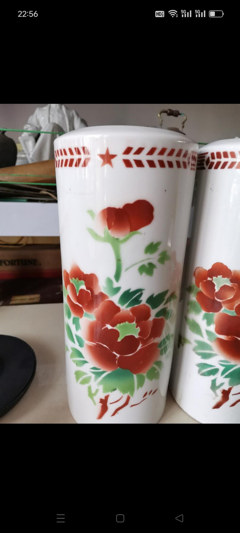 建国初期花绘帽筒1对。有五星麦穗。完整如图包老