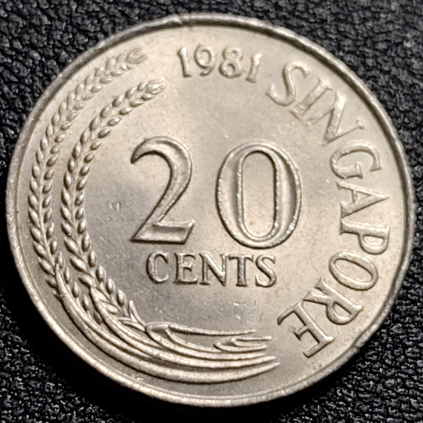 泉币菌-第88场-散币乐园场 原光极美 高币值 1981年 新加坡20分 海洋动物-剑鱼 24mm