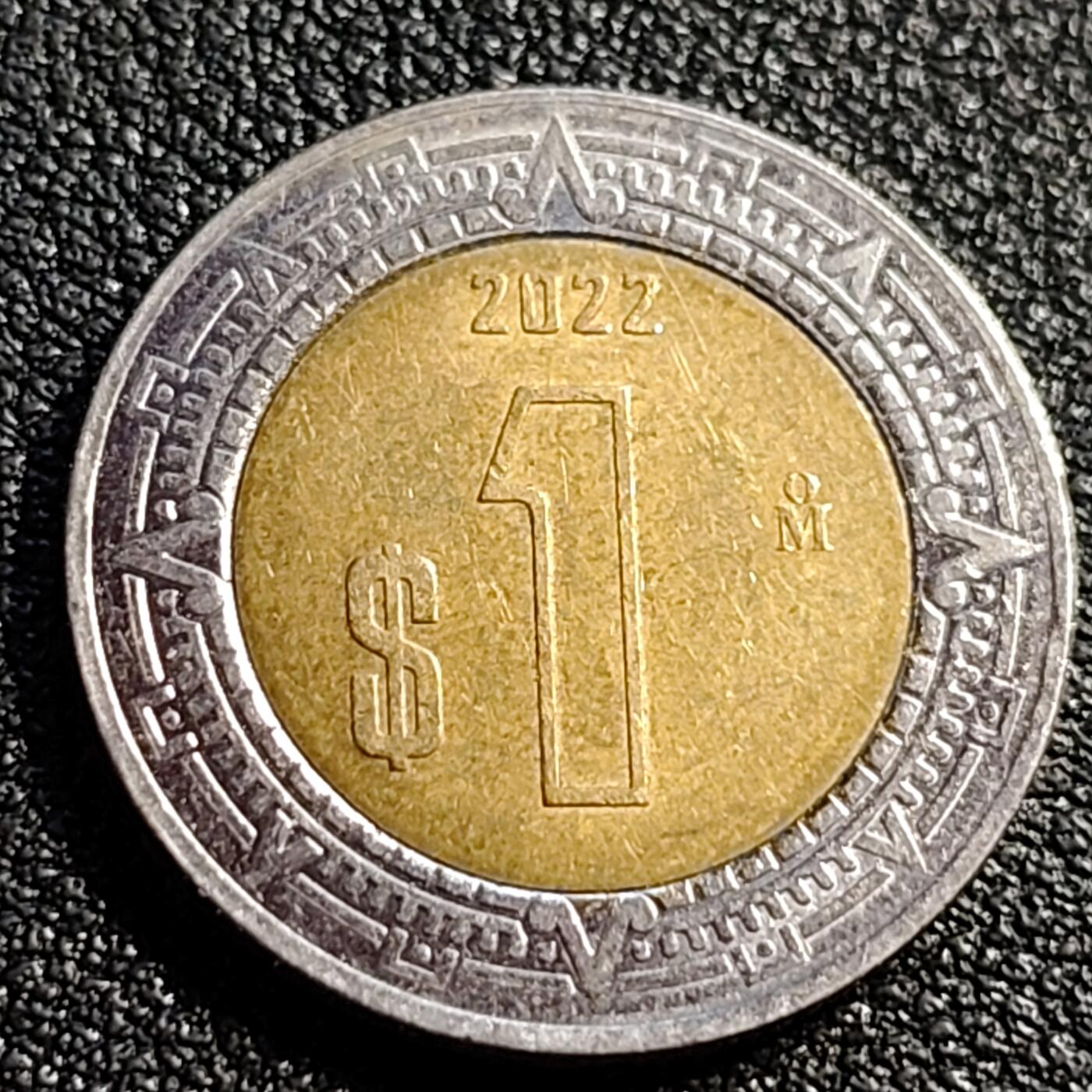 泉币菌-第88场-散币乐园场 墨西哥1比索 双色币 鹰蛇图案 玛雅文化