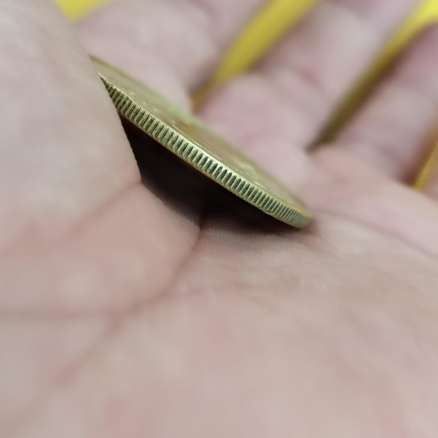 PCAI钱币16-484  杂顶小专场 春晚纪念章