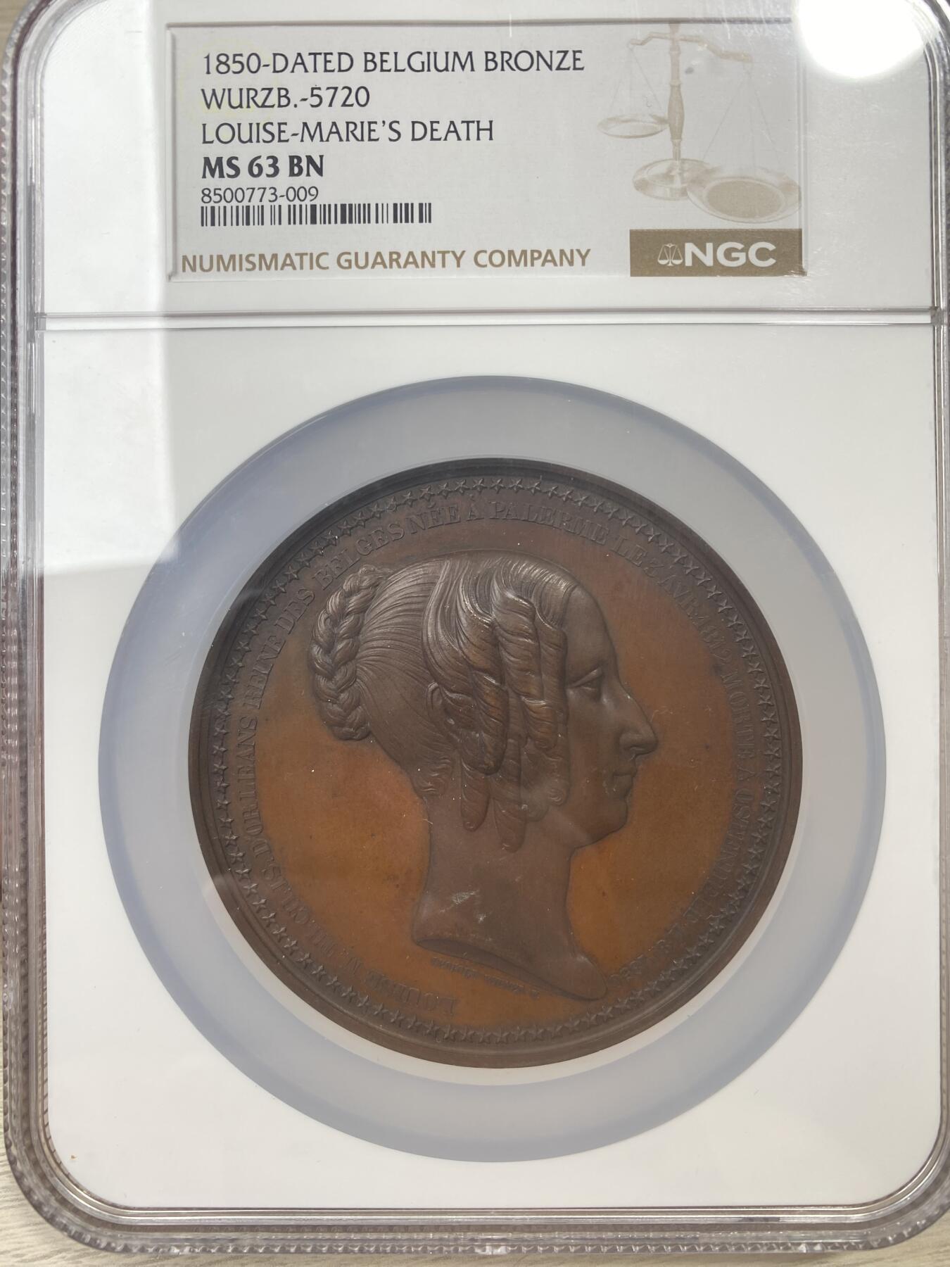 万国钱币拍卖第051期 NGC MS63 1850年比利时利奥波德一世纪念王后路易丝·奥尔良逝世大铜章 80MM 189.51G 高浮雕王后侧相与背面三位皇子