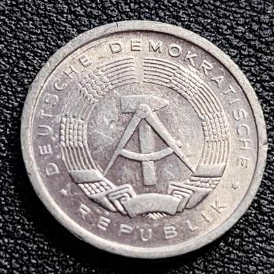 泉币菌-第90场-散币乐园场 带光美品 1983年 民主德国 1芬尼铝币 17mm 东德