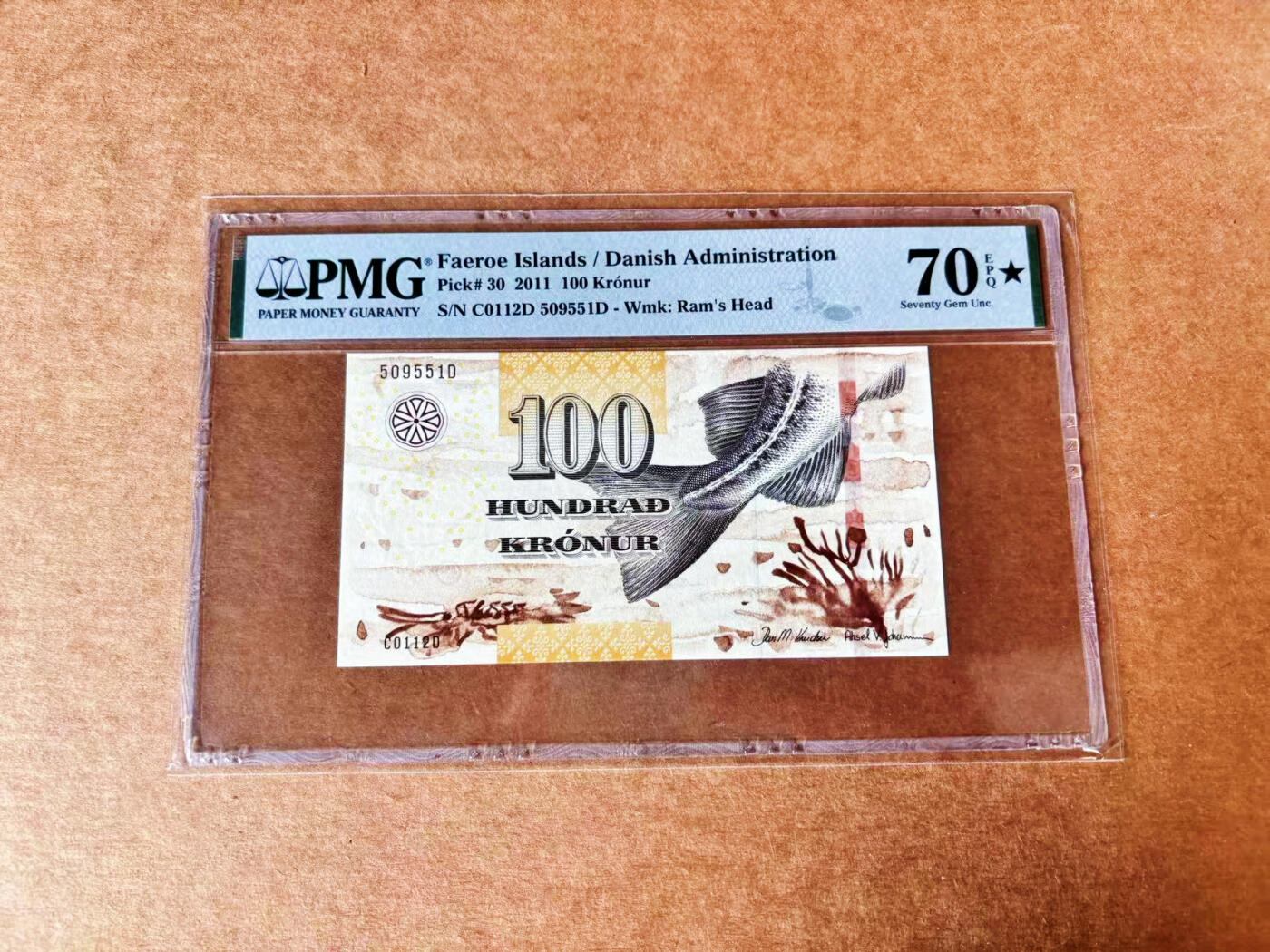 【Blue Auction】世界纸币精拍第711期——18级TOP拍卖/信誉/品质/专业/高效💫  【冠军分 无47】法罗群岛 2011年100克朗 PMG70EPQ星星 满分