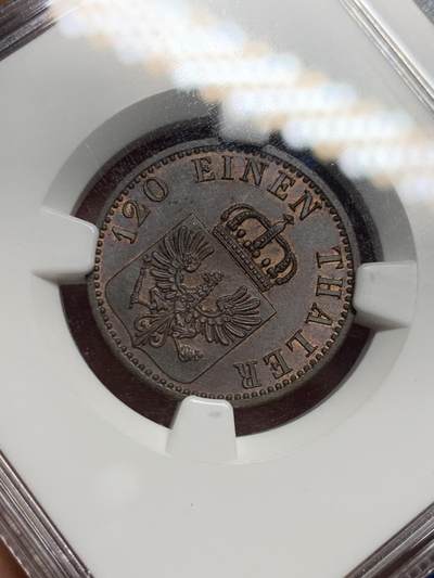 《竞宝斋》第409场 周日，周一，2场连拍 （全场包邮） NGC MS65BN 亚军分！德国普鲁士 1866A 3芬尼铜币，少见辅币，巧克力包浆，老盒严评GEM级分数，仅一枚更高分。