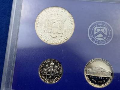 《竞宝斋》第409场 周日，周一，2场连拍 （全场包邮） 美国2002年精制套币