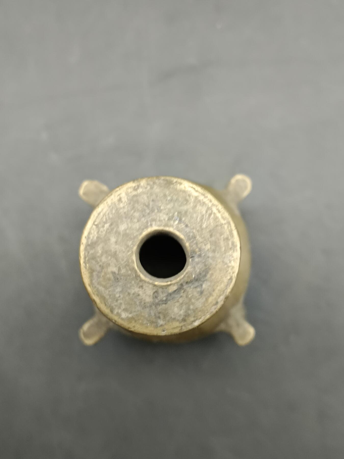 67期回流戒指饰品杂件纪念章丝路钱币专场 少数民族地区香插