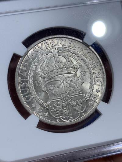 《竞宝斋》第409场 周日，周一，2场连拍 （全场包邮） NGC MS65 瑞典1921年2克朗银币 纪念瓦萨王朝建立者古斯塔夫一世发动起义反抗丹麦 盾徽精美细致 原光极好 15克800银