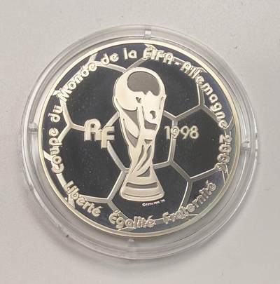 S&S Numismatic世界钱币-拍卖 第113期  - 法国2005年 德国足球世界杯 1.5欧元精制纪念银币  22.2克900银