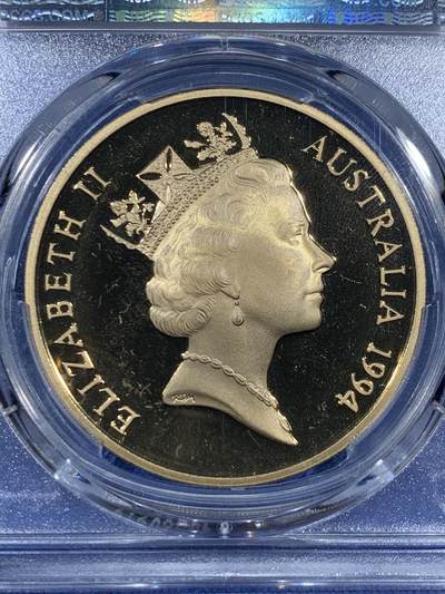 《竞宝斋》第409场 周日，周一，2场连拍 （全场包邮） PCGS PR68DCAM 高分 少见纪念币品种 1994澳大利亚5澳元 纪念女性选举权100周年 底板干净 浮雕感极强 黄铜币保存不易 喜欢澳洲的不要错过了