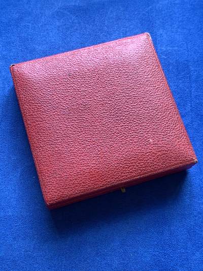 《竞宝斋》第409场 周日，周一，2场连拍 （全场包邮） 1969年法国自由女神大铜章 138.3克 68mm 丰饶角铜标 带盒