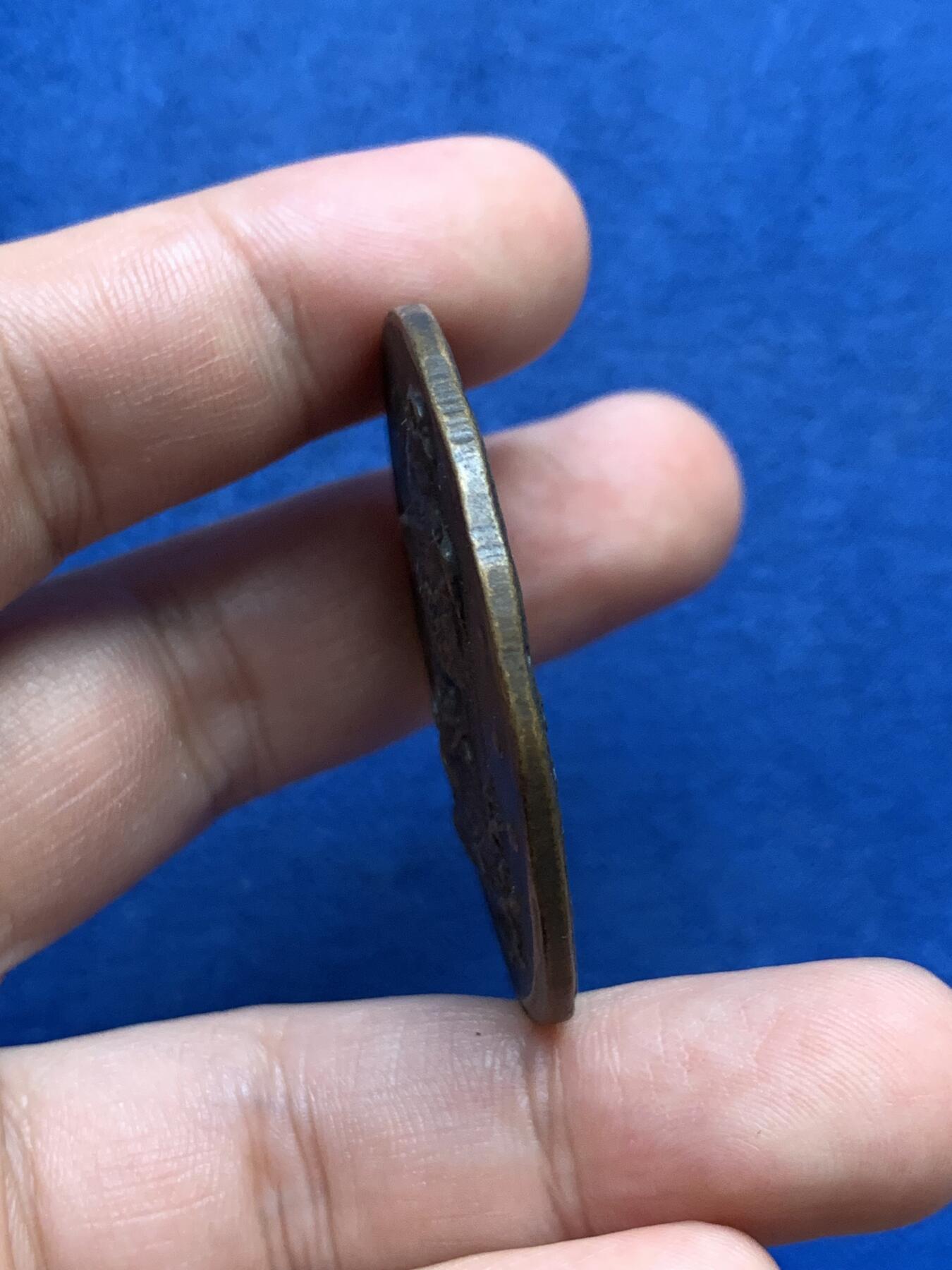 《竞宝斋》第409场 周日，周一，2场连拍 （全场包邮） 意大利博洛尼亚市政府解放30周年纪念章 33.9克 43.5mm