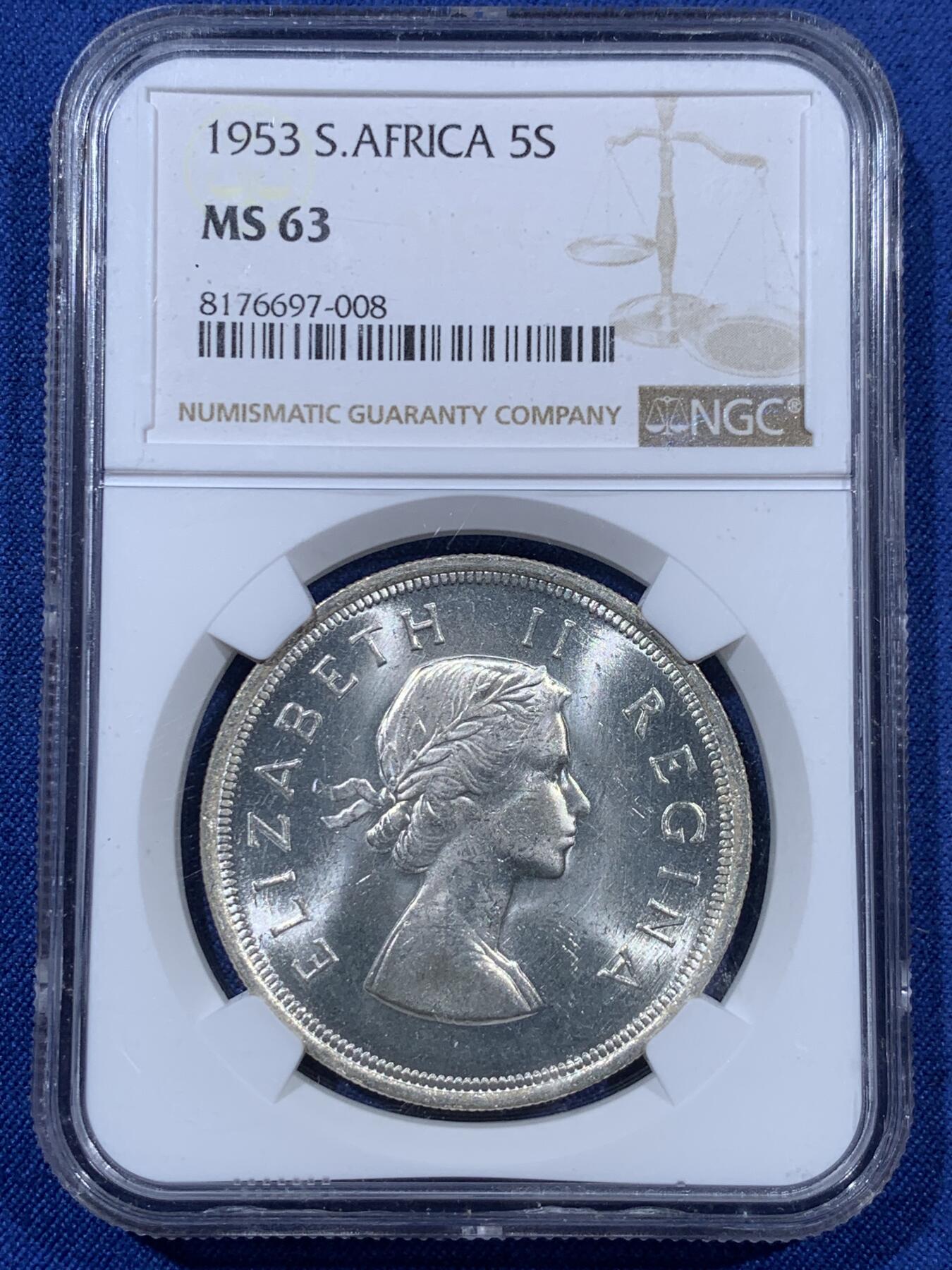 《竞宝斋》第409场 周日，周一，2场连拍 （全场包邮） NGC MS63 英属南非1953年伊丽莎白二世跳羚羊版5先令银币，车轮十字转光，币面清爽干净又漂亮，状态极佳。