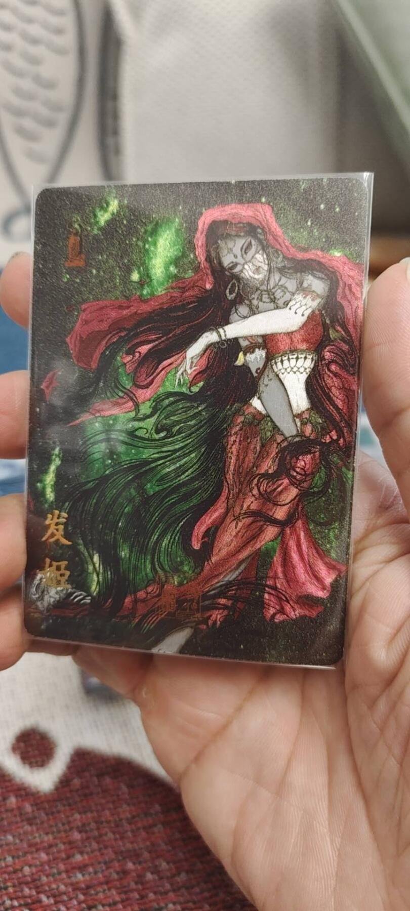 秋原瞳的小店第19.5期（昆仑万象与卡游激烈的再次碰撞） q卡萃发姬