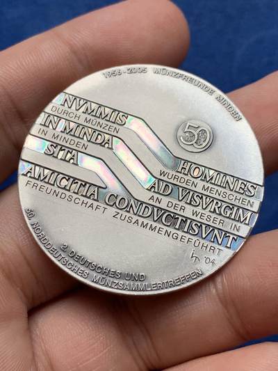 《竞宝斋》第409场 周日，周一，2场连拍 （全场包邮） 德国著名建筑师彼得·贝伦斯银章 999银 30.9克 42.3mm