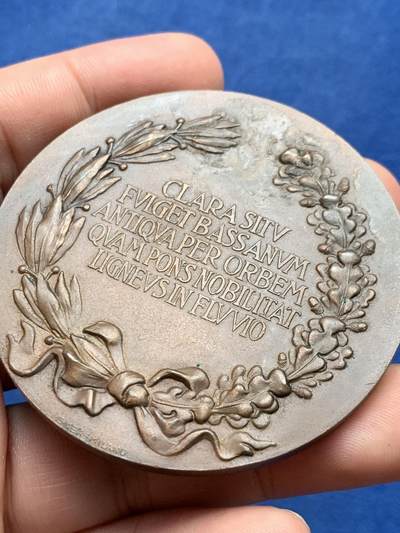 《竞宝斋》第409场 周日，周一，2场连拍 （全场包邮） 意大利 重建巴萨诺德尔格拉帕的阿尔皮尼桥 景观大铜章 81.8克 59.8mm