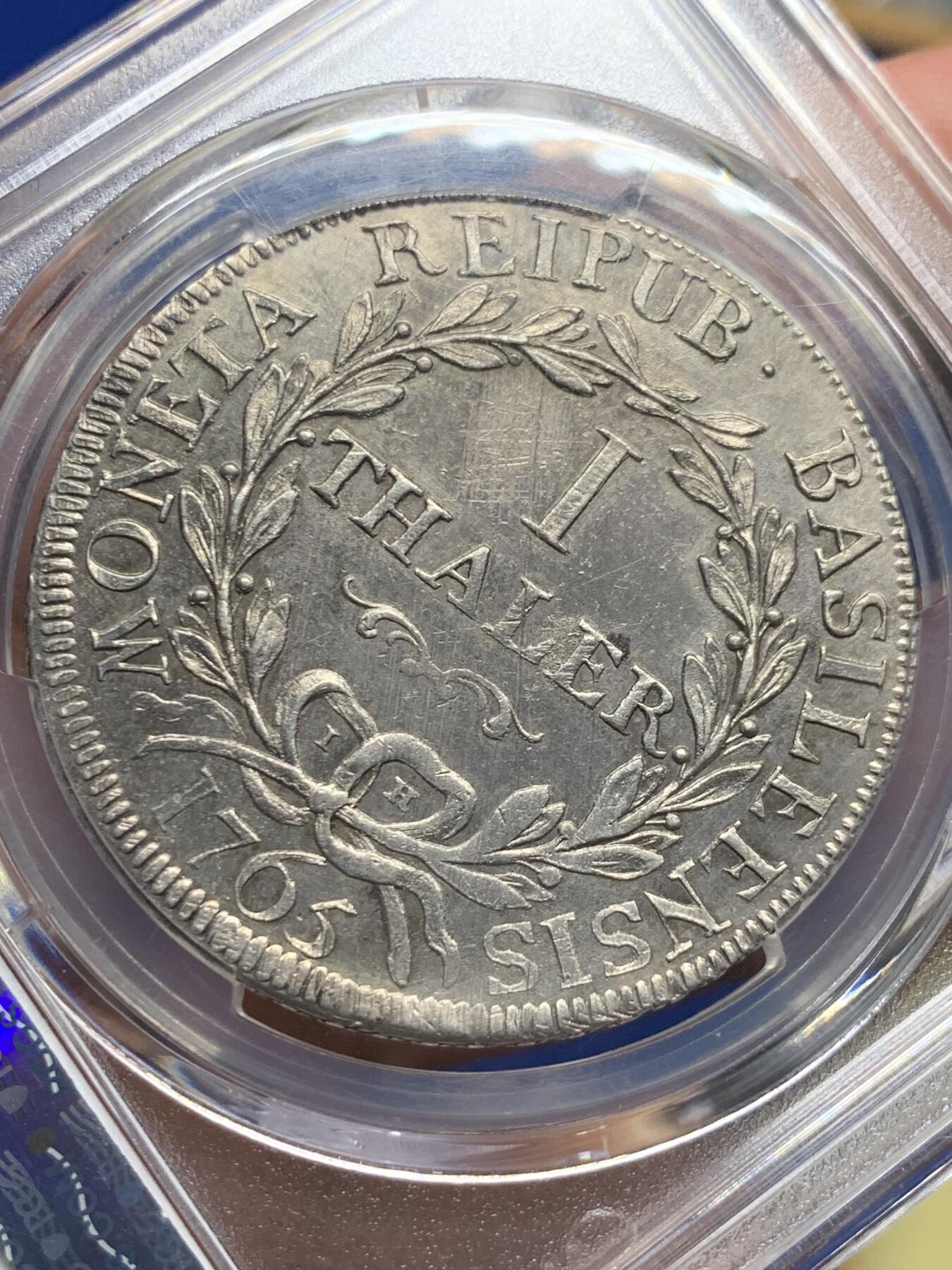 《竞宝斋》第409场 周日，周一，2场连拍 （全场包邮） PCGS AU 瑞士1765年巴塞尔IH版 1泰勒大银币 原味老包浆 细节丰富