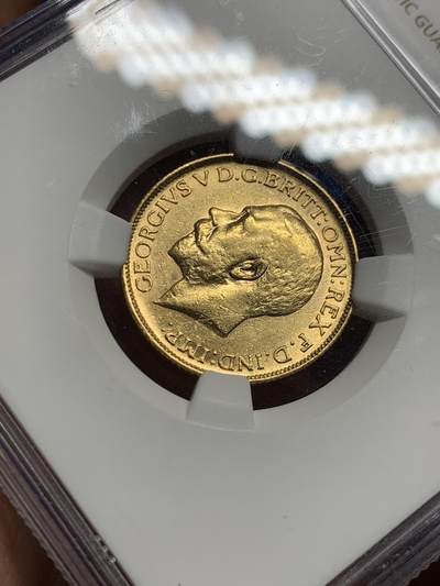 《竞宝斋》第409场 周日，周一，2场连拍 （全场包邮） NGC AU55 英国1911年乔治五世1索维林金币 8克 917金