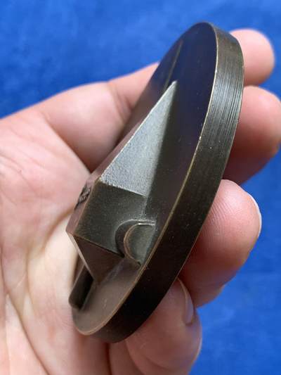 《竞宝斋》第409场 周日，周一，2场连拍 （全场包邮） 法国大铜章 直径67.7mm 重量210g 超高浮雕 品相如图