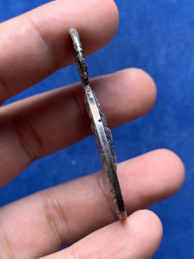 《竞宝斋》第409场 周日，周一，2场连拍 （全场包邮） 1899年法属阿尔及利亚机械师和驾驶员总联合会银质纪念章 26克 40.4*53.3mm