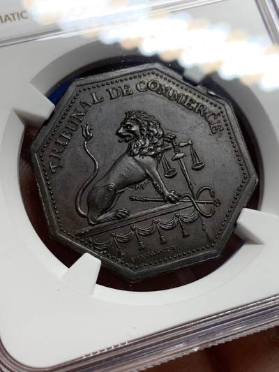 《竞宝斋》第409场 周日，周一，2场连拍 （全场包邮） NGC MS63BN 法国1816年里昂商业法院铜制八角代币，手指边铭少见版本，出分不易