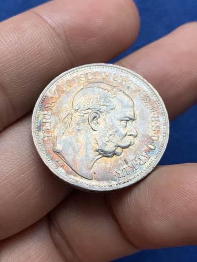 《竞宝斋》第409场 周日，周一，2场连拍 （全场包邮） 奥匈帝国1912年2克朗（匈牙利版），五彩包浆，打制清晰，背面双天使很好看的设计。带转光，AU-UNC之间品相