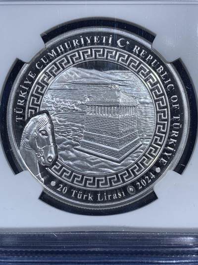 《竞宝斋》第409场 周日，周一，2场连拍 （全场包邮） NGC PF69UC 土耳其2024年古代世界七大奇迹-哈利阿纳苏斯陵20里拉精制纪念银币（带证书，限量发行3千枚，克重1盎司，925银，币径38.61MM，精工细繁雕刻）