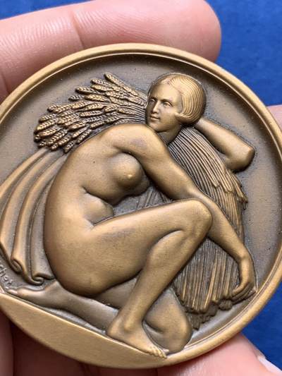 《竞宝斋》第409场 周日，周一，2场连拍 （全场包邮） 法国农业女神铜章 59.9克 49.8mm 丰饶角铜标 带盒