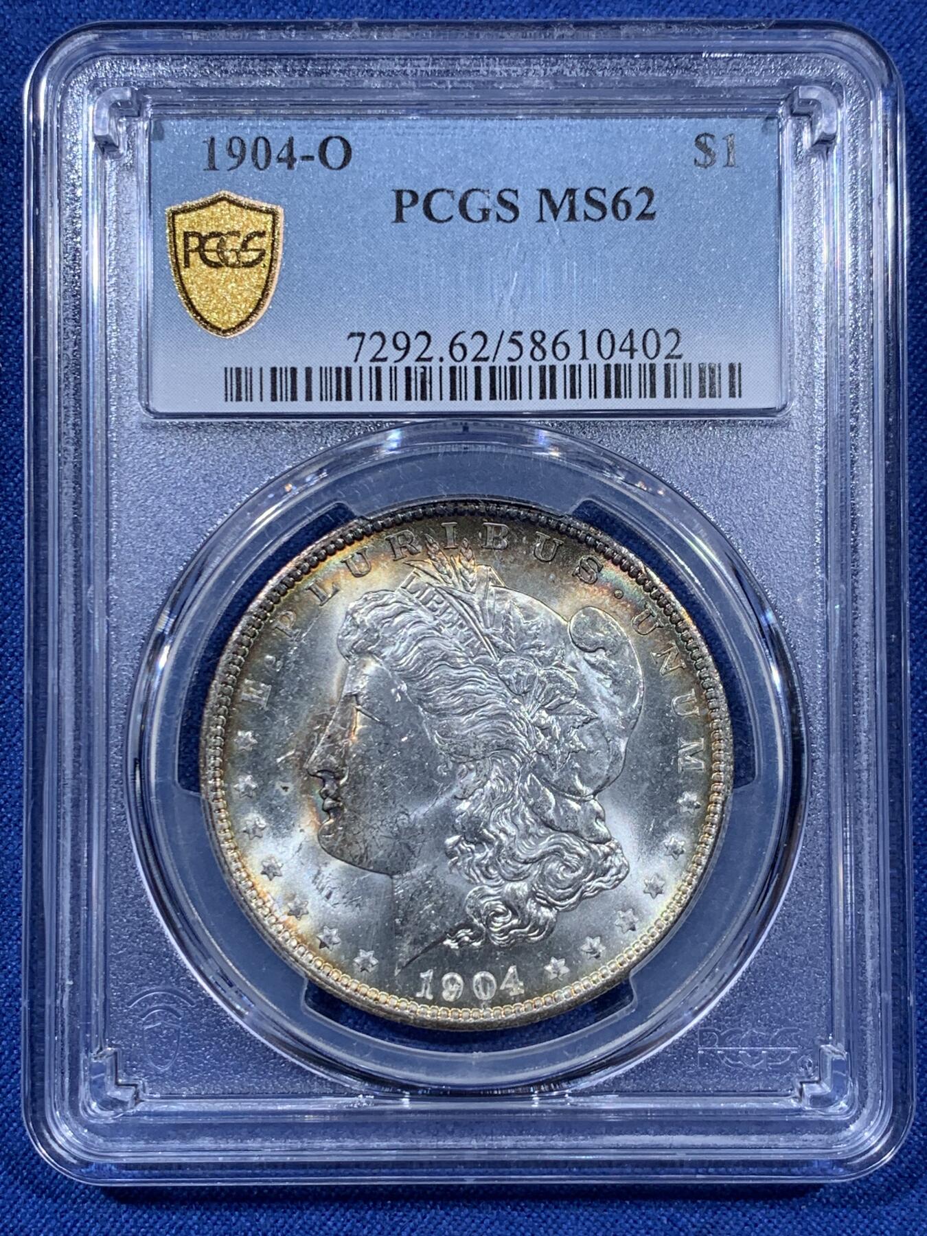 《竞宝斋》第409场 周日，周一，2场连拍 （全场包邮） PCGS MS62 美国1904-O 摩根银币 正反面环状五彩包浆